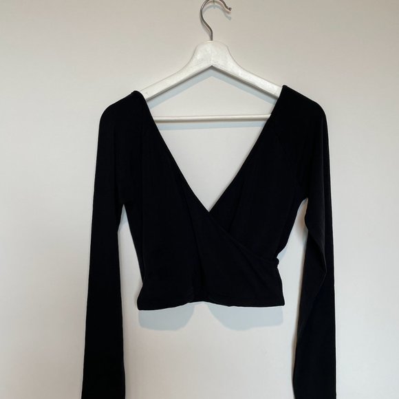 Wilfred Black Wrap Top - Picture 3 of 3